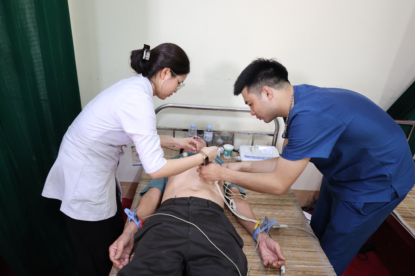 Chương trình Khám, cấp phát thuốc miễn phí và hỗ trợ xây dựng nhà nhân đạo cho người dân khó khăn tại xã Liên Minh, tỉnh Phú Thọ