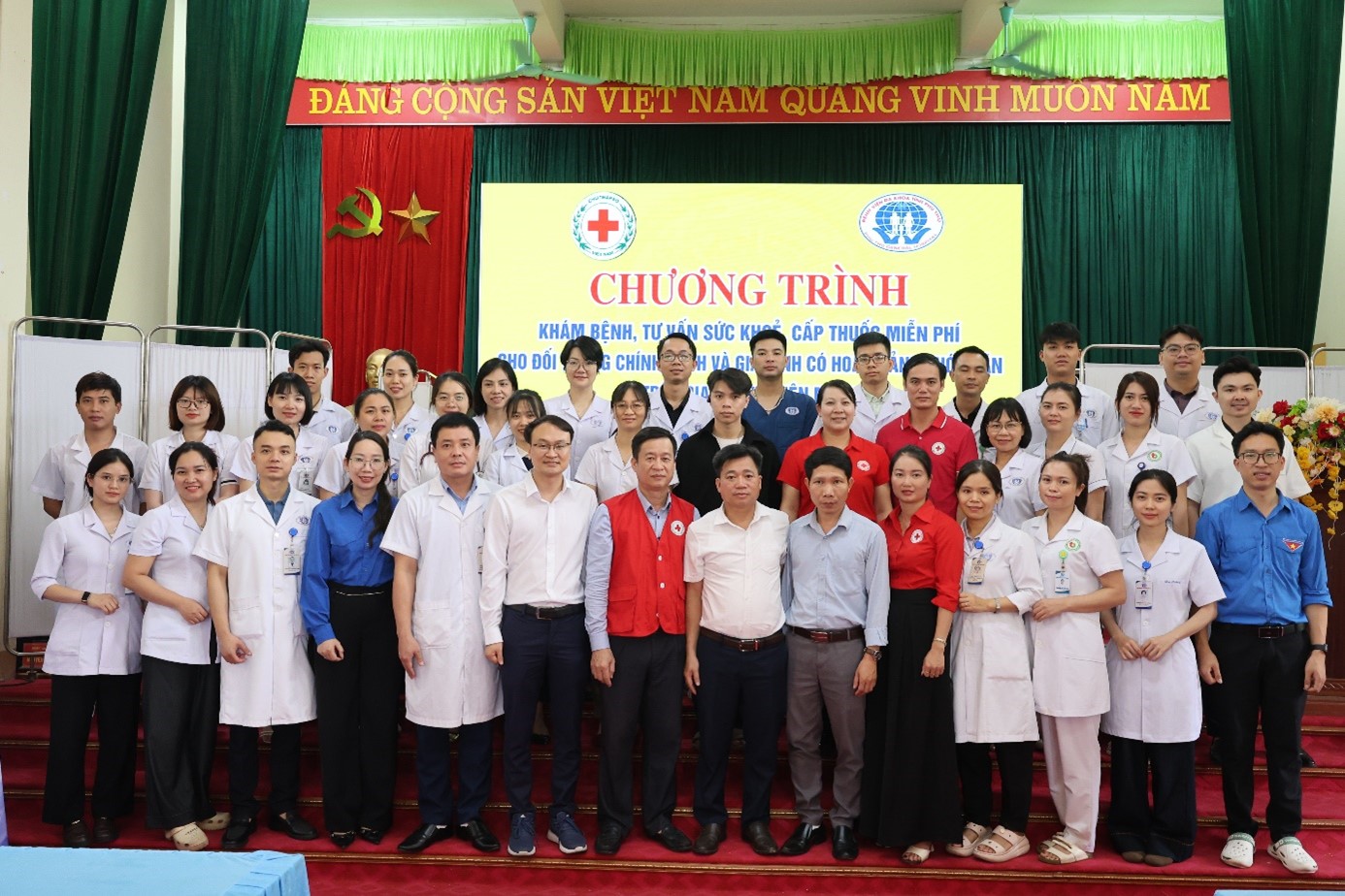 kham benh mien phi 7