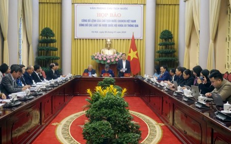 cam thuoc la 1