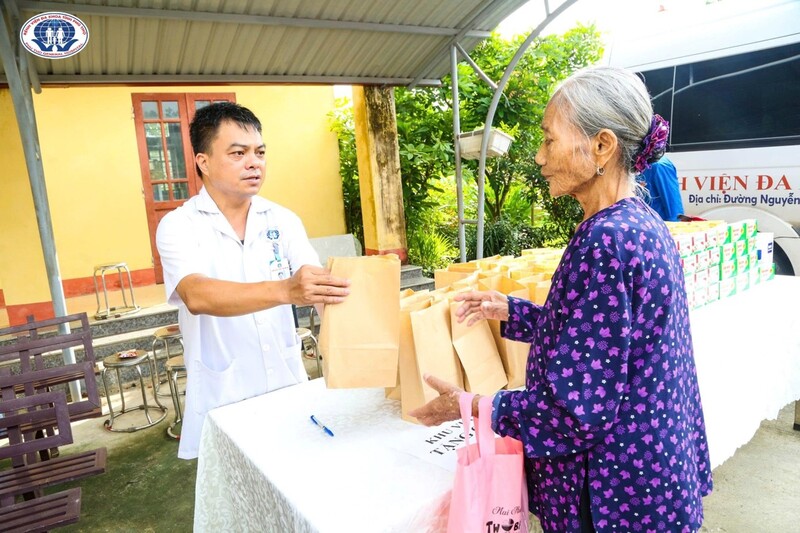 kham mien phi xa tay coc 8