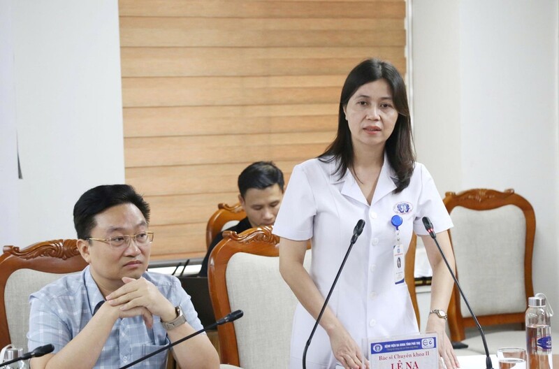 Chúc mừng người bệnh ghép tế bào gốc đầu tiên tại Bệnh viện Đa khoa tỉnh Phú Thọ được ra viện 12 nguoi benh ghep te bao goc ra vien 2