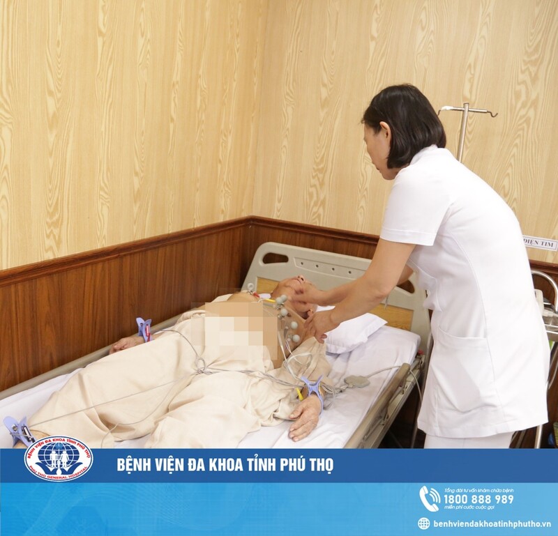 Trung tâm Chăm sóc sức khỏe cán bộ tỉnh – Bệnh viện Đa khoa tỉnh Phú Thọ tận tâm chăm sóc sức khỏe cán bộ cao tuổi 9 trung tam cham soc can bo tinh 3
