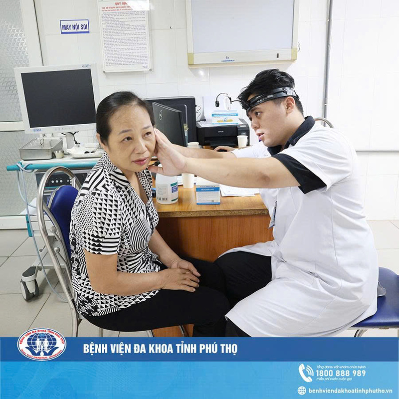 Bệnh viện Đa khoa tỉnh Phú Thọ khám sức khỏe cho cán bộ Đảng ủy phường Việt Trì 25 2aobor2dcaofqw3awe1mhlw0vvtuytnrvf3k4fku11