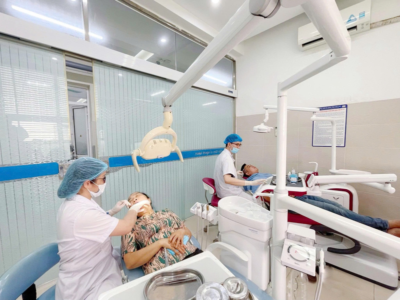 Nữ bác sĩ hơn 30 năm bền bỉ chăm sóc và bảo vệ nụ cười khỏe mạnh cho cộng đồng 7