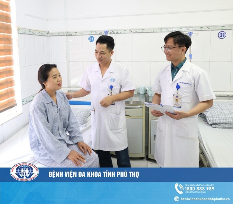 Phau thuat noi soi AUSS dieu tri u tuy 4